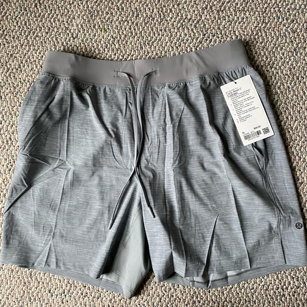 Mens lululemon 7” linerless short XL